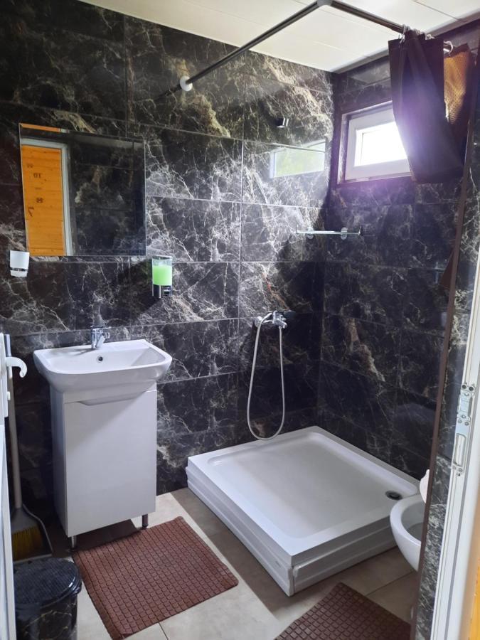 Family Hotel Maia - Cемейная Гостиница Майя Dashbashi Exteriör bild