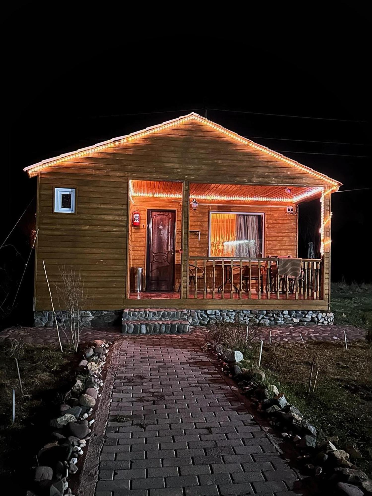 Family Hotel Maia - Cемейная Гостиница Майя Dashbashi Exteriör bild
