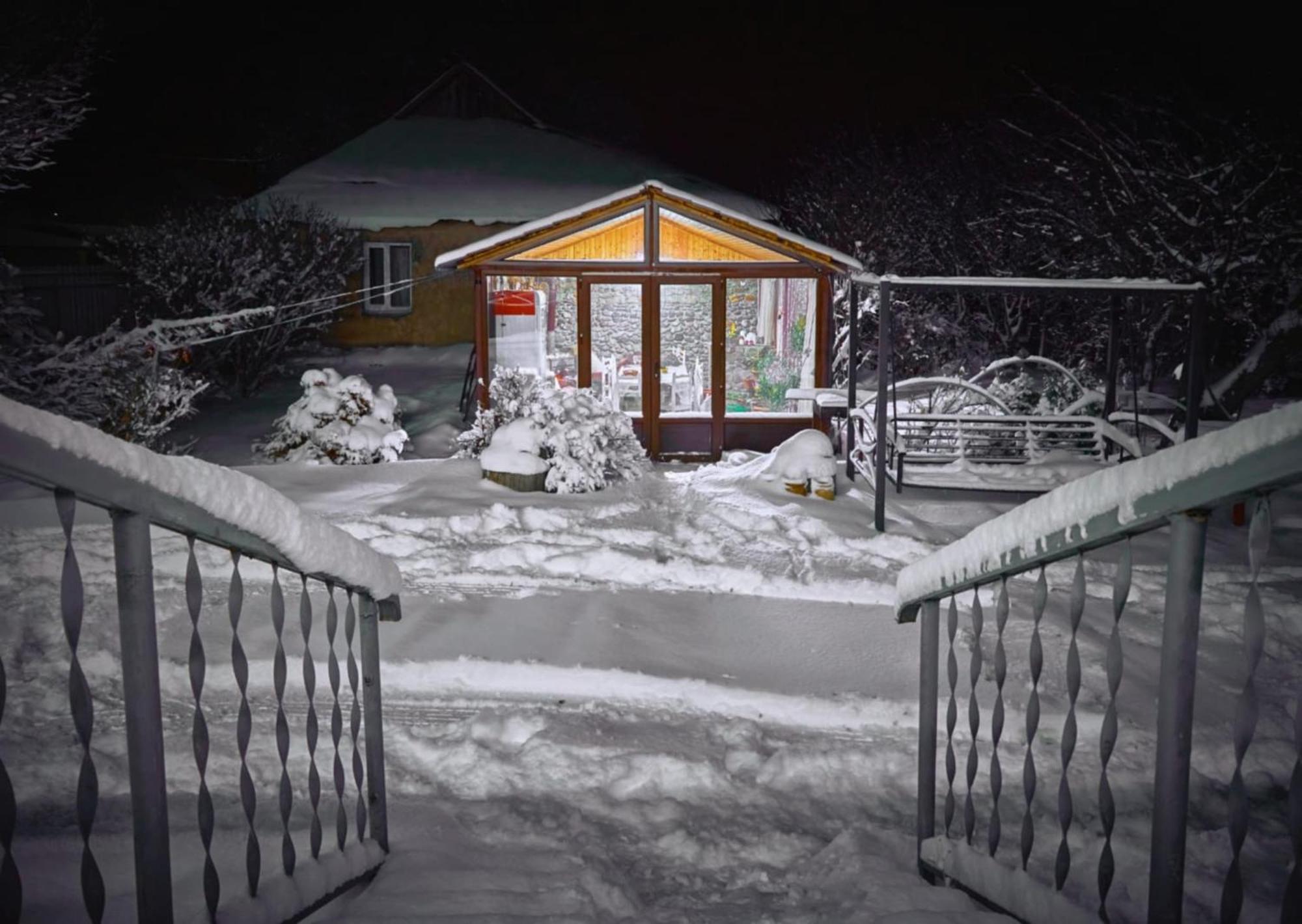 Family Hotel Maia - Cемейная Гостиница Майя Dashbashi Exteriör bild